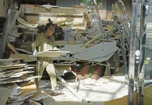 Мощное землетрясение магнитудой 7,5 на северо-востоке Японии ранило 34 человека и привело к массовым эвакуациям